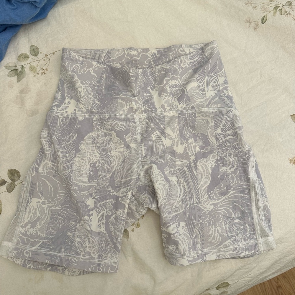 Lululemon biker shorts